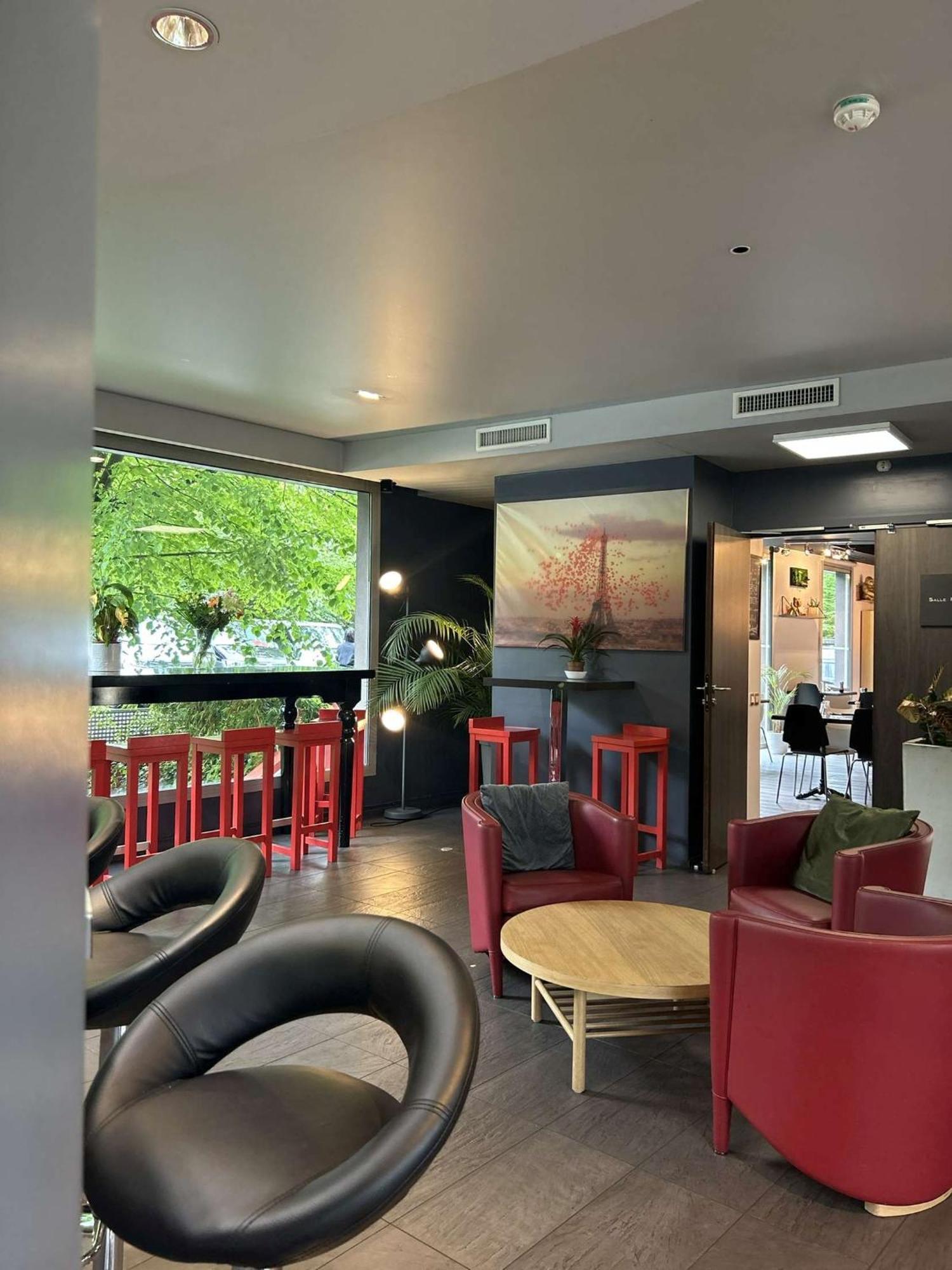 阿克蒂苏尔斯施坦丁套房酒店 鲁瓦西昂法兰西 外观 照片